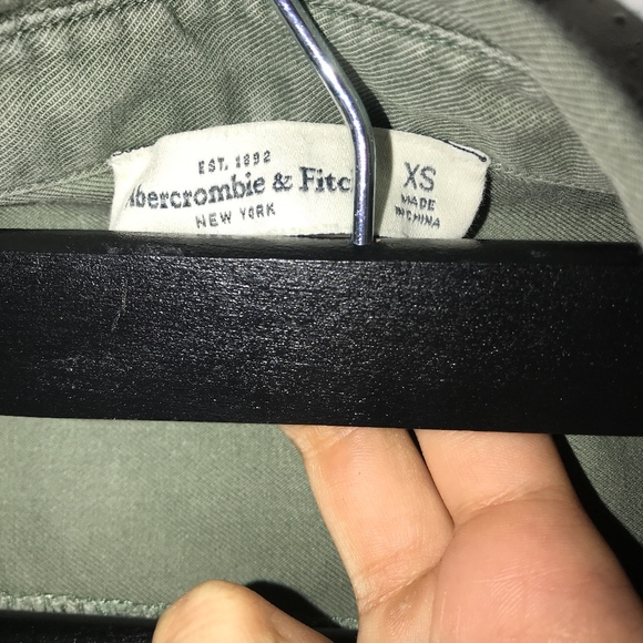 A&F - Picture 3 of 6